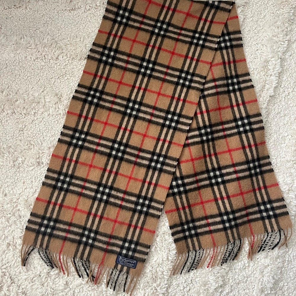 Burberrys Vintage 100% Cashmere Nova Check Scarf Made in England